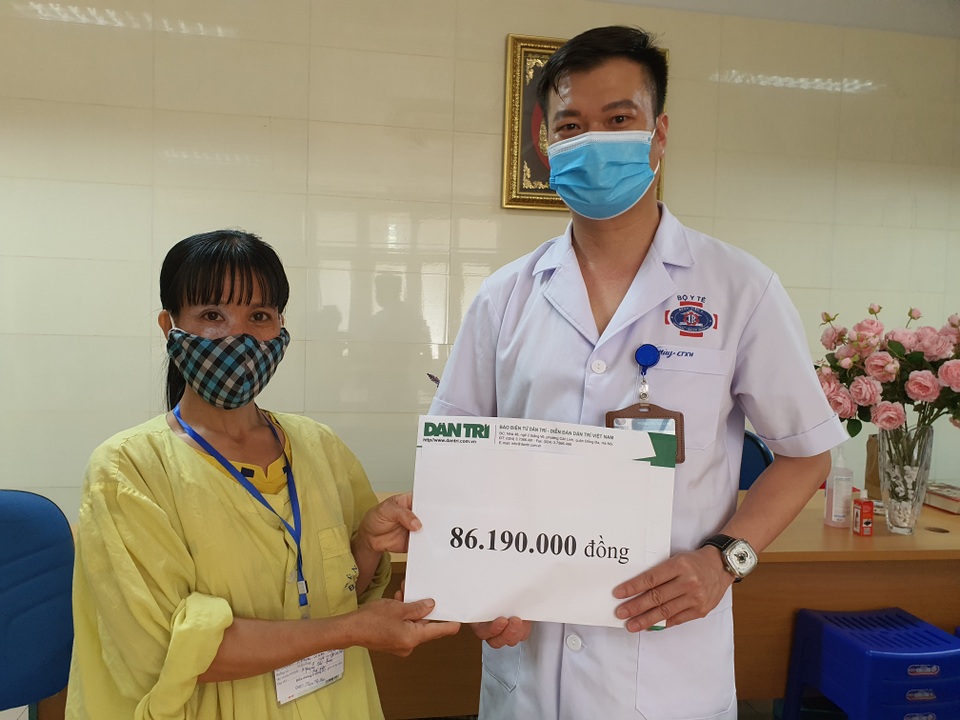 Bạn đọc Dân trí giúp đỡ góa phụ nghèo xin cứu con trai hơn 100 triệu đồng - 1 Bạn đọc Dân trí giúp đỡ góa phụ nghèo xin cứu con trai hơn 100 triệu đồng - 1