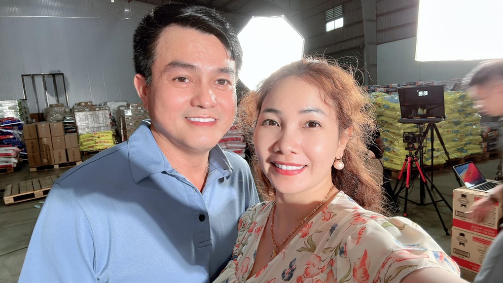 Cao Minh Đạt tiết lộ nhờ lấy vợ kém 8 tuổi mà bớt nóng tính, cộc cằn - 1 Cao Minh Đạt tiết lộ nhờ lấy vợ kém 8 tuổi mà bớt nóng tính, cộc cằn - 1