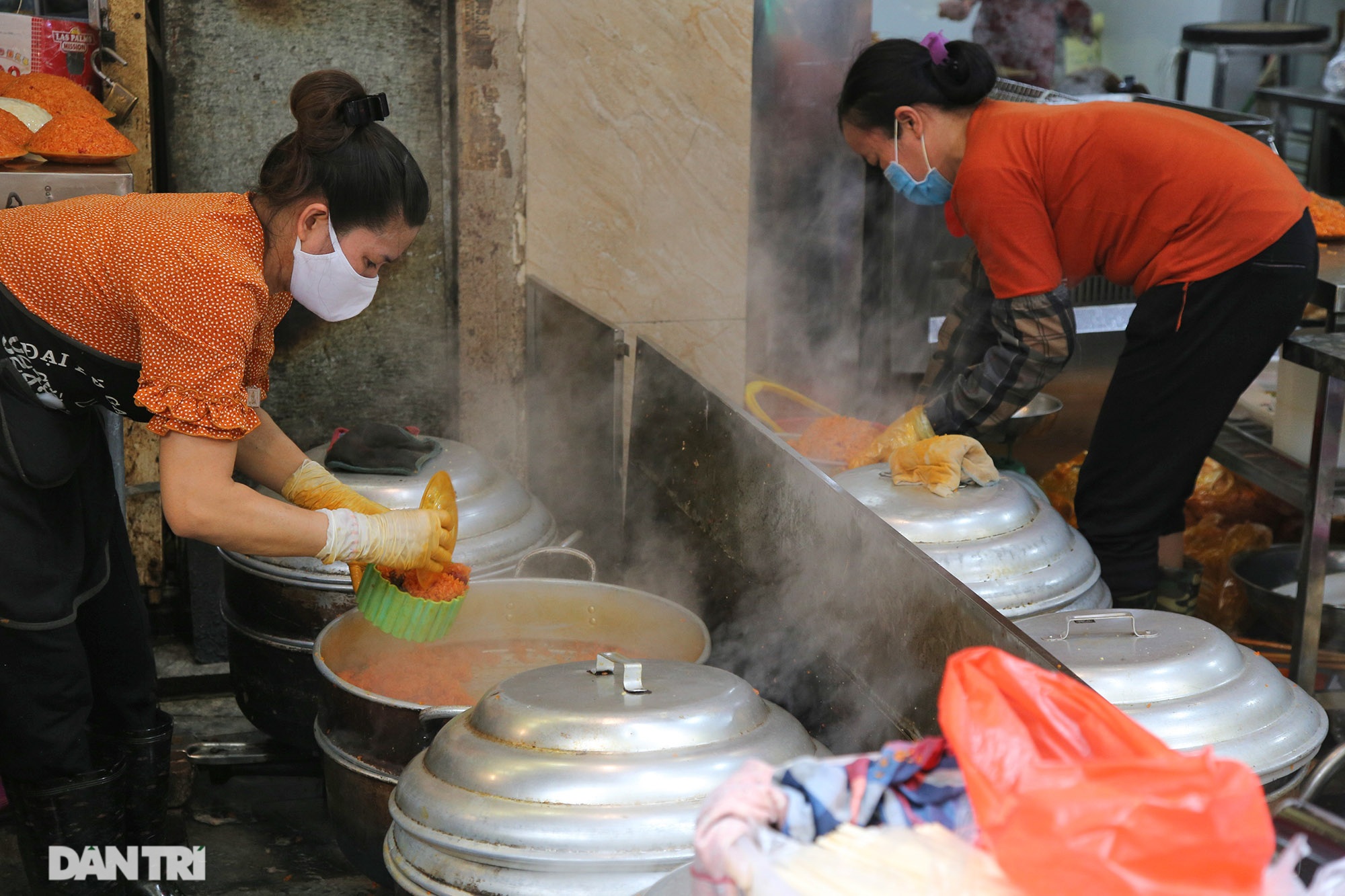 Chợ Hàng Bè sôi động ngày rằm tháng Giêng dù dịch Covid-19 hoành hành - 5 Chợ Hàng Bè sôi động ngày rằm tháng Giêng dù dịch Covid-19 hoành hành - 5