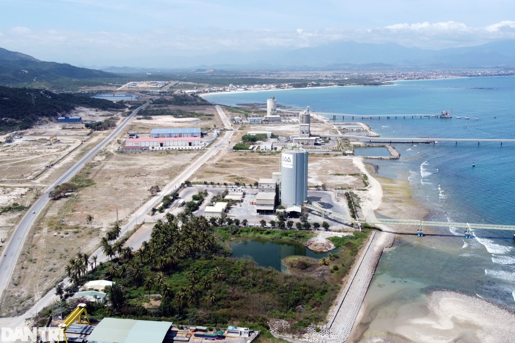 Ưu tiên xây sân bay, nghỉ dưỡng cao cấp tại Khu kinh tế Vân Phong - 1 Ưu tiên xây sân bay, nghỉ dưỡng cao cấp tại Khu kinh tế Vân Phong - 1