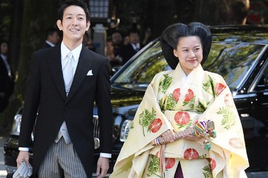 Công chúa Nhật Bản kết hôn với thường dân ở đền thiêng