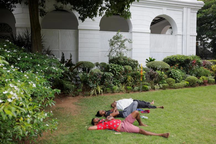 Khủng hoảng Sri Lanka leo thang khi Thủ tướng tranh cử tổng thống