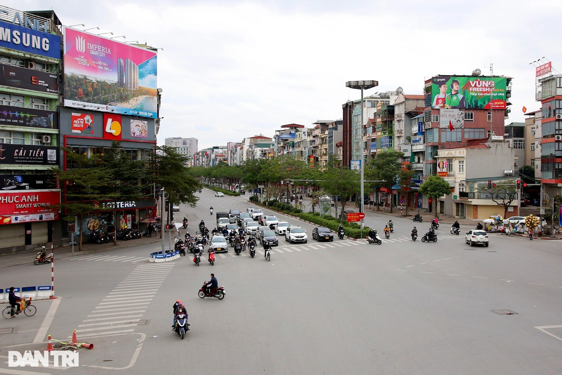 Không khí Hà Nội chiều cuối năm - 1 Không khí Hà Nội chiều cuối năm - 1
