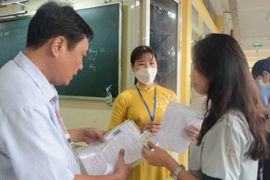 Hiệu trưởng được quyết định cho học sinh chuyển trường từ lớp 10