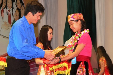 Nghệ An: Tuyên dương 85 thiếu nhi vượt khó, học giỏi