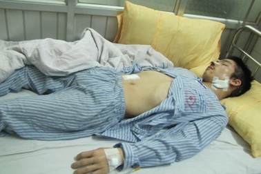 Hát xong không chịu trả tiền, gọi côn đồ đến “xử” chủ quán