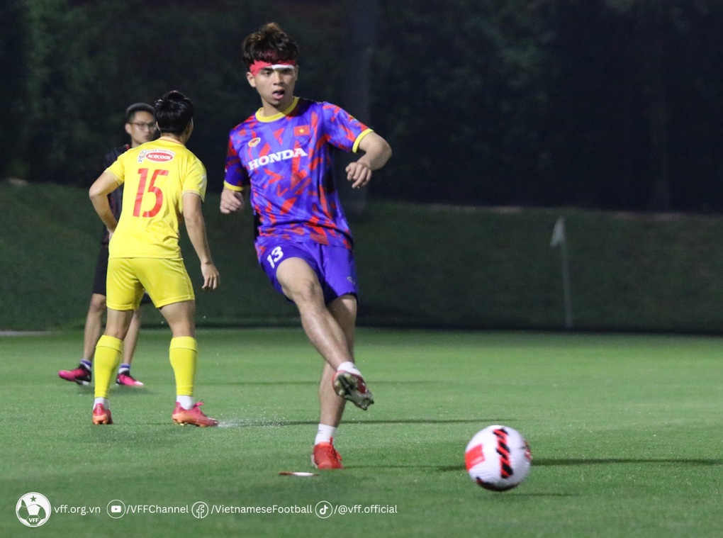 U23 Việt Nam đón tin vui, quyết ghi bàn vào lưới Kyrgyzstan - 3 U23 Việt Nam đón tin vui, quyết ghi bàn vào lưới Kyrgyzstan - 3