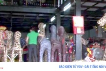 Làng nghề vàng mã hối hả dịp rằm tháng Bảy