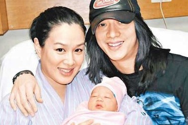 Chung Lệ Đề sinh con gái thứ ba 