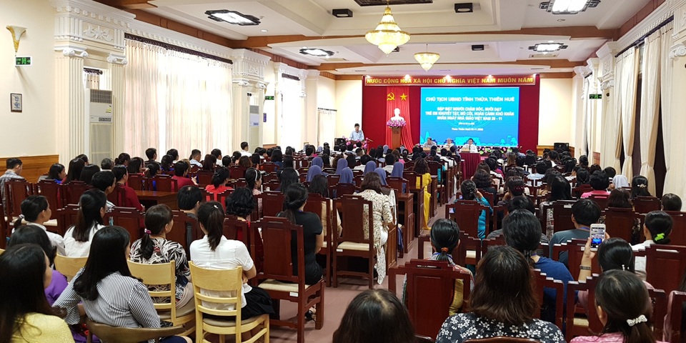 Tri ân những người nuôi dạy trẻ em khuyết tật, mồ côi, hoàn cảnh khó khăn - 1 Tri ân những người nuôi dạy trẻ em khuyết tật, mồ côi, hoàn cảnh khó khăn - 1