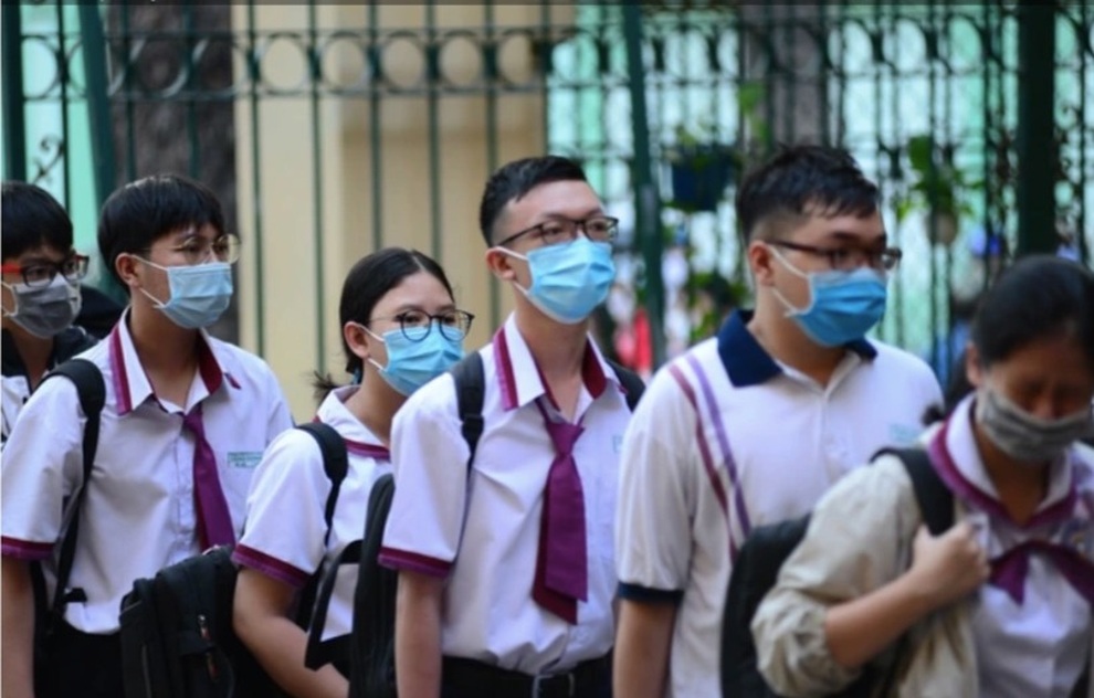 TPHCM: Học sinh ở vùng dịch nguy cơ rất cao vẫn học tại nhà - 1 TPHCM: Học sinh ở vùng dịch nguy cơ rất cao vẫn học tại nhà - 1
