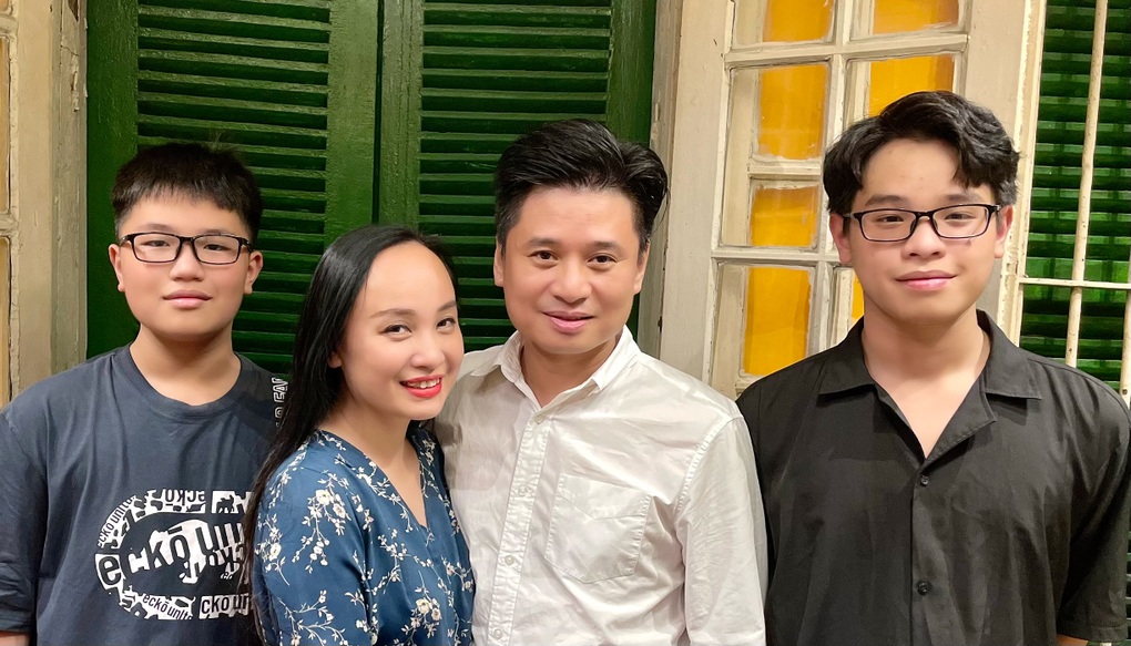 Thị Mầu Thu Huyền và cuộc hôn nhân hạnh phúc gần 2 thập kỷ với Tấn Minh - 6 Thị Mầu Thu Huyền và cuộc hôn nhân hạnh phúc gần 2 thập kỷ với Tấn Minh - 6