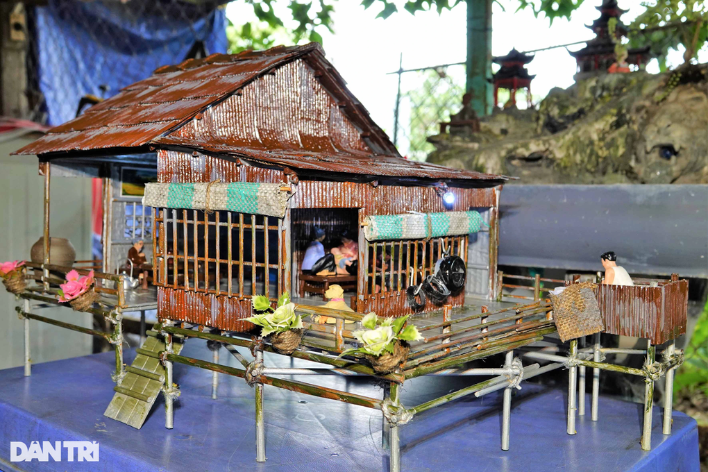 Biến đũa, bìa... thành nhà sàn thu nhỏ, bán một cái thu ngay tiền triệu - 11 Biến đũa, bìa... thành nhà sàn thu nhỏ, bán một cái thu ngay tiền triệu - 11