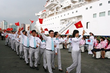 Tàu Thanh niên Đông Nam Á tới TPHCM