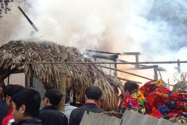Cháy lớn ở thị trấn Mèo Vạc, 2 người thiệt mạng