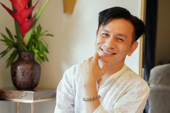 Nghệ sĩ Đình Toàn tuổi 49 kín tiếng, hài lòng với cuộc sống độc thân