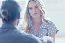 Vợ cũ của bạn trai tìm gặp tôi cầu khẩn: “Xin em hãy lặng lẽ rời đi”