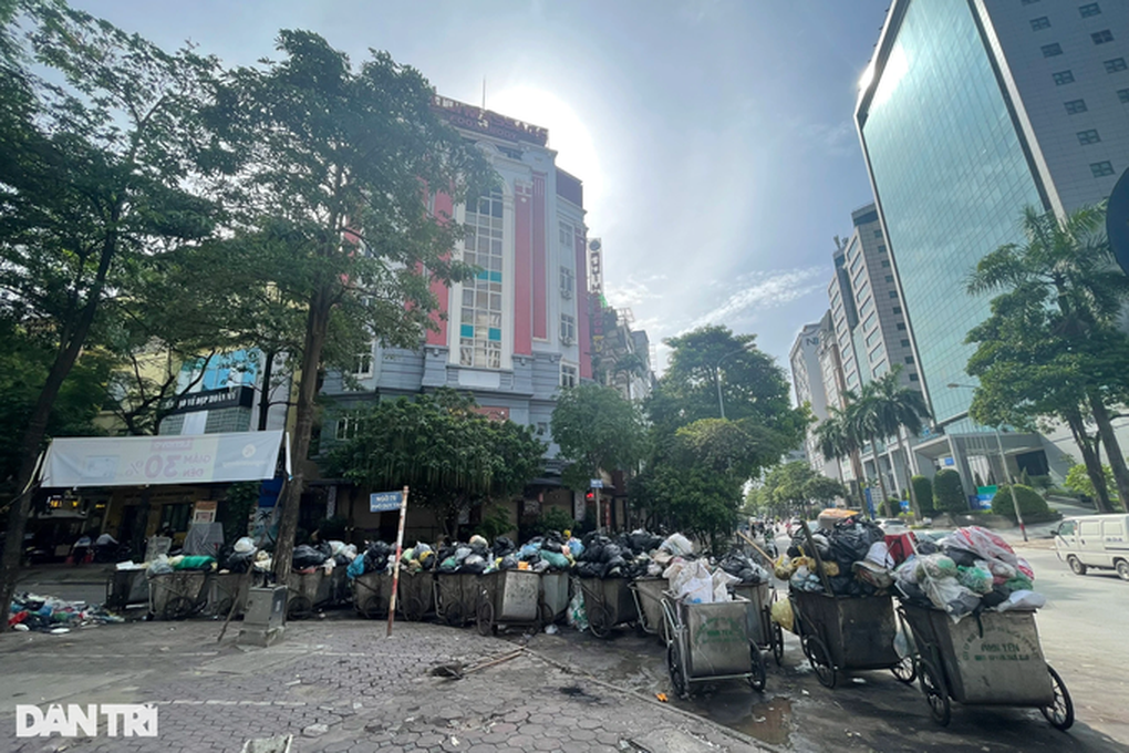 Giải đáp những băn khoăn về việc xử phạt người không phân loại rác - 2 Giải đáp những băn khoăn về việc xử phạt người không phân loại rác - 2