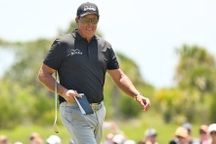 "Lão đại" Phil Mickelson tiết lộ bất ngờ khi vô địch PGA Championship 2021