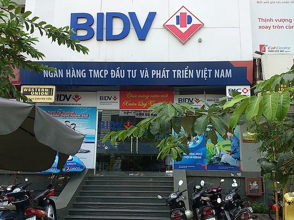 Đề nghị truy tố hàng loạt cán bộ ngân hàng BIDV gây thiệt hại 1.500 tỷ đồng - 1 Đề nghị truy tố hàng loạt cán bộ ngân hàng BIDV gây thiệt hại 1.500 tỷ đồng - 1
