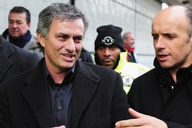 Trở lại Chelsea, Mourinho hồ hởi ôn kỷ niệm xưa