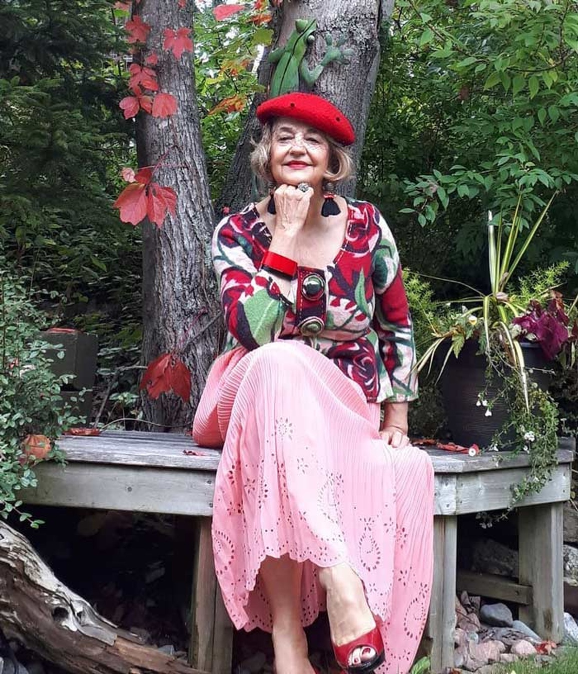 Bà ngoại 71 tuổi sở hữu tài khoản Instagram khiến giới trẻ phải ngả mũ - 2 Bà ngoại 71 tuổi sở hữu tài khoản Instagram khiến giới trẻ phải ngả mũ - 2