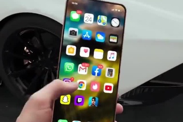 Ý tưởng iPhone màn hình gập của Utebayev