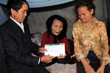 Hơn 10 triệu đồng đến với hai mẹ con ở tuổi xế chiều 