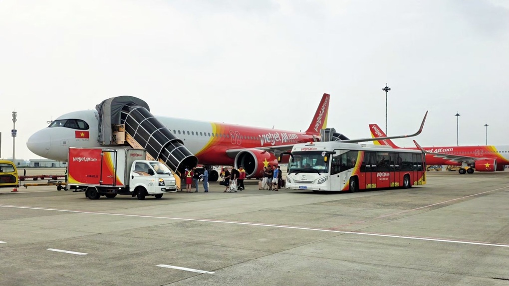 Η Vietjet αυτοεξυπηρετεί το έδαφος, έτοιμο για την περίοδο αιχμής στο τέλος του έτους - 1 Vietjet tự phục vụ mặt đất, sẵn sàng cho mùa cao điểm cuối năm - 1