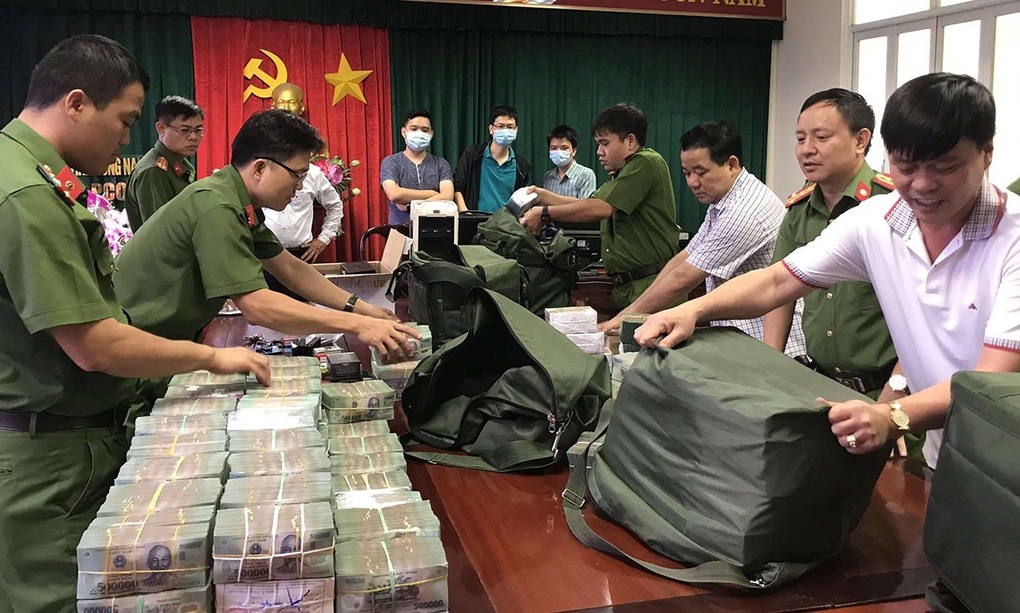 Công an Đồng Nai mở rộng điều tra vụ án buôn lậu xăng từ Singapore - 1 Công an Đồng Nai mở rộng điều tra vụ án buôn lậu xăng từ Singapore - 1