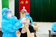 Bé 6 tuổi dương tính với SARS-CoV-2 khi hàng xóm là F0 sang nhà uống bia