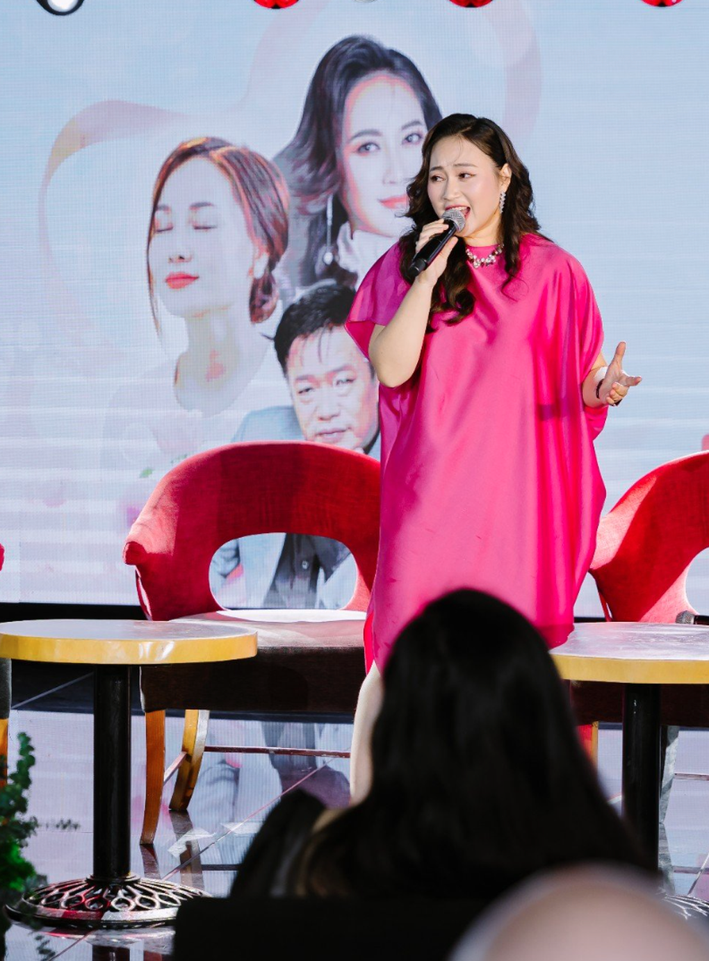 Khánh Linh: Tôi và anh Ngọc Châu đã thắp tiếp ước mơ của mẹ - 2 Khánh Linh: Tôi và anh Ngọc Châu đã thắp tiếp ước mơ của mẹ - 2