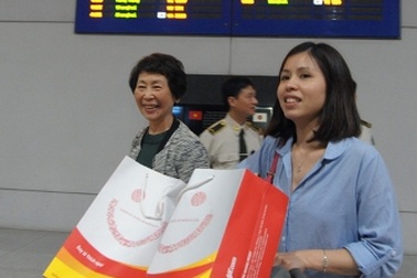 Những câu chuyện cảm động trên chuyến bay thương nhớ!