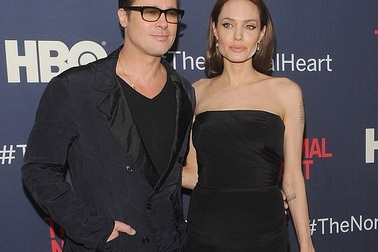 “Ông bà Smith” bán biệt thự giá 6,5 triệu đô la Mỹ 