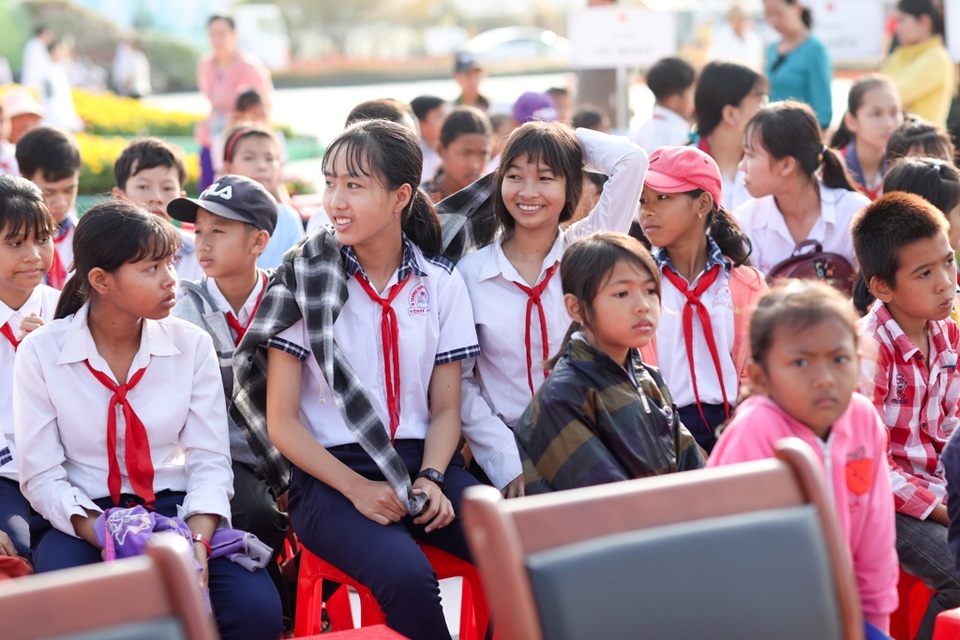 Kiên Giang cho học sinh nghỉ học 1 tuần, nhiều tỉnh khác chờ ý kiến Bộ GDĐT - 1 Kiên Giang cho học sinh nghỉ học 1 tuần, nhiều tỉnh khác chờ ý kiến Bộ GDĐT - 1
