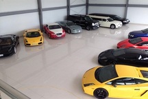 Đại gia Việt chơi sang: Ngông... giường chiếu, siêu xe bỏ gara 