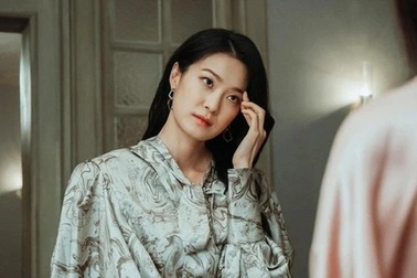 Chị gái đòi 10 cây vàng chưa đến hạn, tôi không trả có sai không?