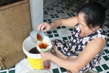 Làng nước mắm Nam Ô tất bật những ngày gần Tết