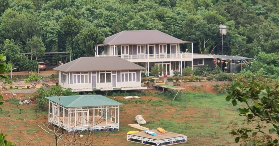 Chủ nhân tổ hợp biệt thự trái phép tiếp tục mất hút sau 3 lần cáo bệnh - 1 Chủ nhân tổ hợp biệt thự trái phép tiếp tục mất hút sau 3 lần cáo bệnh - 1