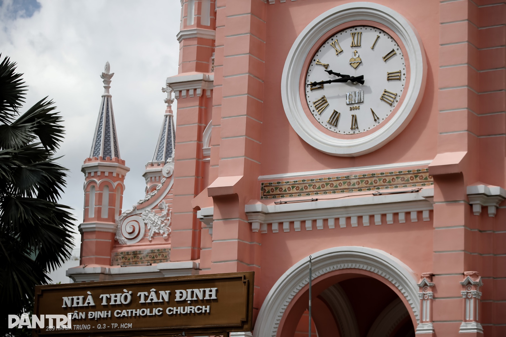 Nhà thờ Việt Nam lọt top 8 điểm đến cho người yêu màu hồng - 3 Nhà thờ Việt Nam lọt top 8 điểm đến cho người yêu màu hồng - 3