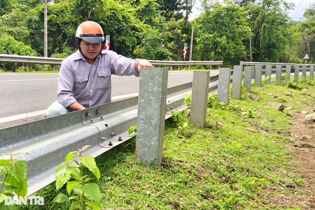 Nghề đội nắng, dầm mưa, đánh bóng mặt đường - 3 Nghề đội nắng, dầm mưa, đánh bóng mặt đường - 3
