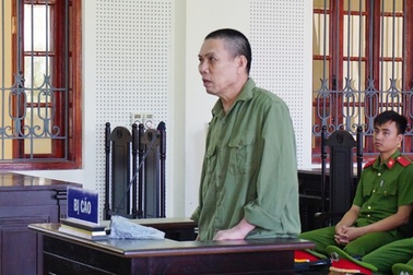 Chém công an viên, người đàn ông lĩnh án