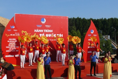 1.000 bạn trẻ khởi động hành trình “Tôi yêu Tổ quốc tôi” ở Mũi Cà Mau