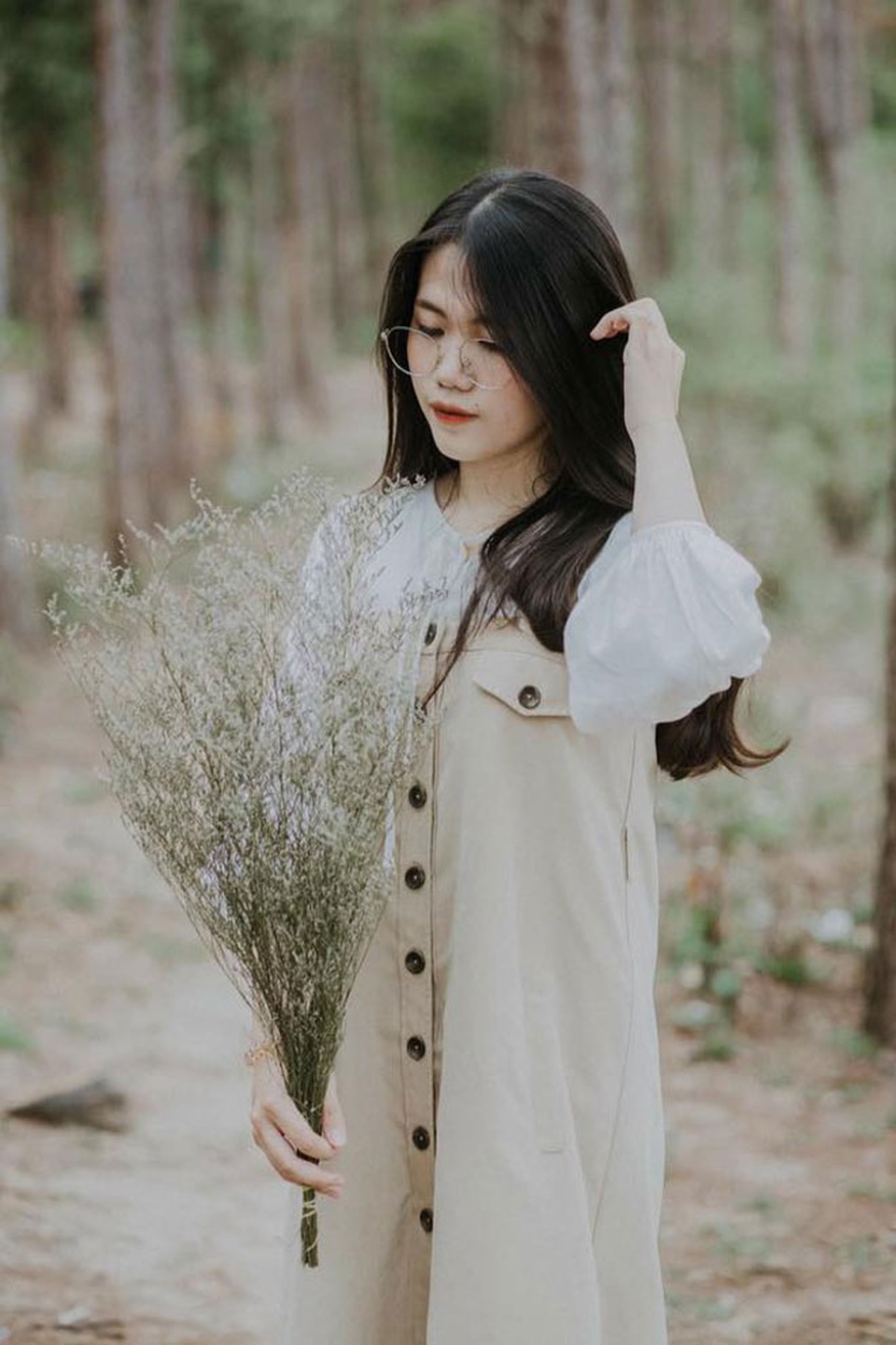 Biết lên cấp 3 phải mặc áo dài, cô gái giảm cân đẹp như nàng thơ - 7 Biết lên cấp 3 phải mặc áo dài, cô gái giảm cân đẹp như nàng thơ - 7