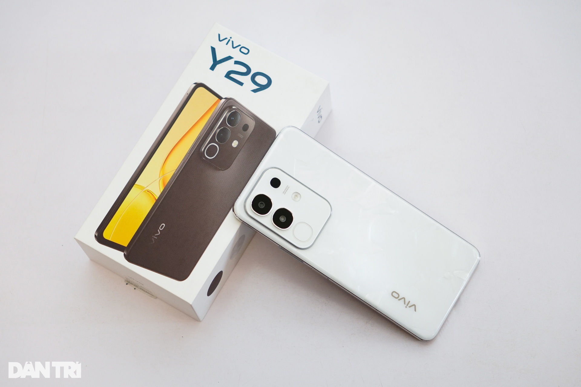 Đánh giá Vivo Y29: Pin khỏe, độ bền cao nhưng còn hạn chế về camera - 9