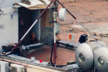 Phát hiện người sống trên nóc nhà Bưu điện Hà Nội