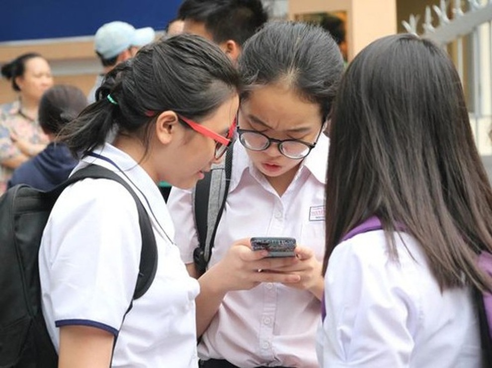 Hà Nội giảm thời gian làm bài thi lớp 10: Phụ huynh, học sinh mừng nhưng lo - 1 Hà Nội giảm thời gian làm bài thi lớp 10: Phụ huynh, học sinh mừng nhưng lo - 1
