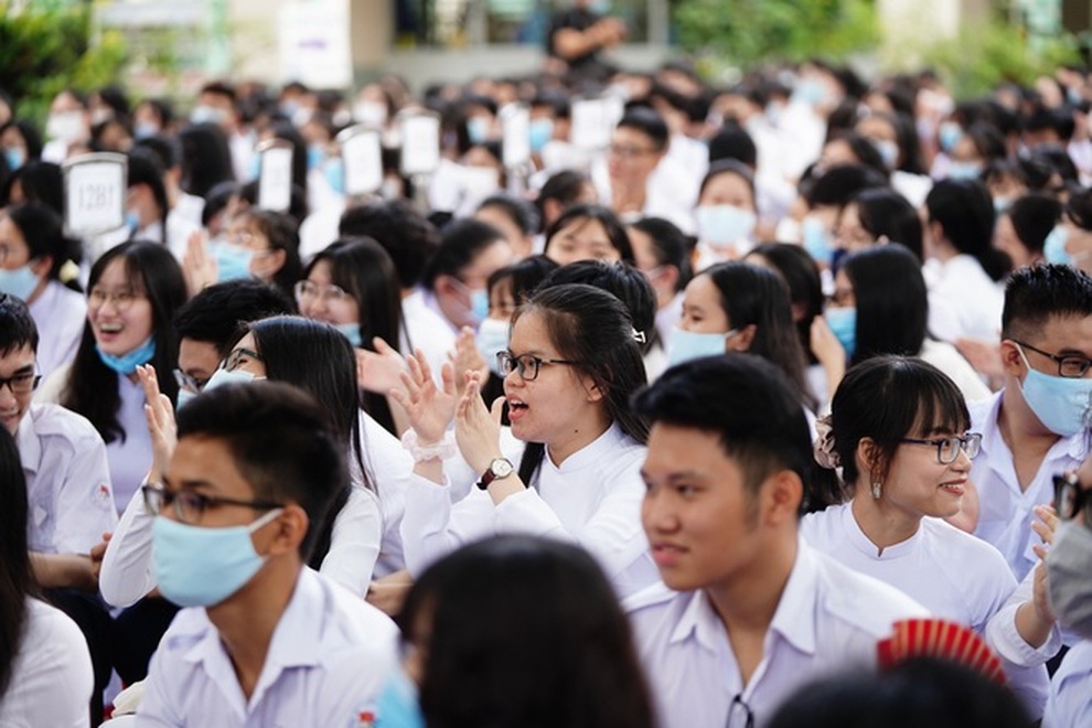 Hàng triệu học sinh ở miền Tây được miễn học phí học kỳ 1 - 1 Hàng triệu học sinh ở miền Tây được miễn học phí học kỳ 1 - 1