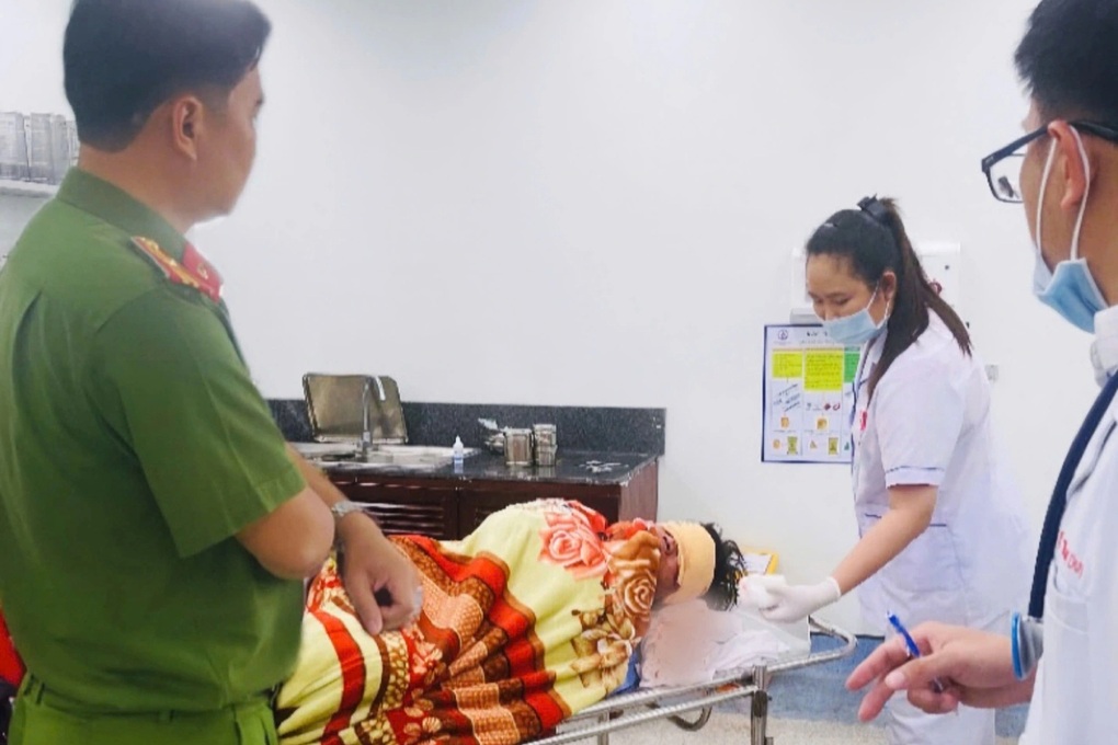 20 phút cứu người bị tai nạn của các cán bộ pháp y Kiên Giang - 1 20 phút cứu người bị tai nạn của các cán bộ pháp y Kiên Giang - 1