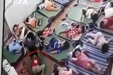 Cô giáo tát trẻ chảy máu mũi vì không chịu ngủ trưa